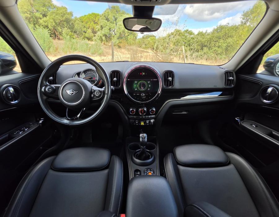MINI COOPER COUNTRYMAN -( PLUG-IN)